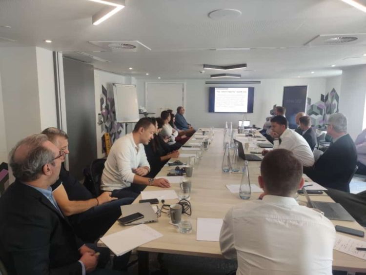 Η Περιφέρεια Δ. Μακεδονίας στο 3ο Διαπεριφερειακό Σεμινάριο REGIO-MOB στη Σκωτία Η Περιφέρεια Δ. Μακεδονίας στο 3ο Διαπεριφερειακό Σεμινάριο regio Mob στη Σκωτία