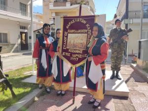 Συγκίνηση στην επιμνημόσυνη δέηση στο Μνημείο Μικρασιατικού Ελληνισμού