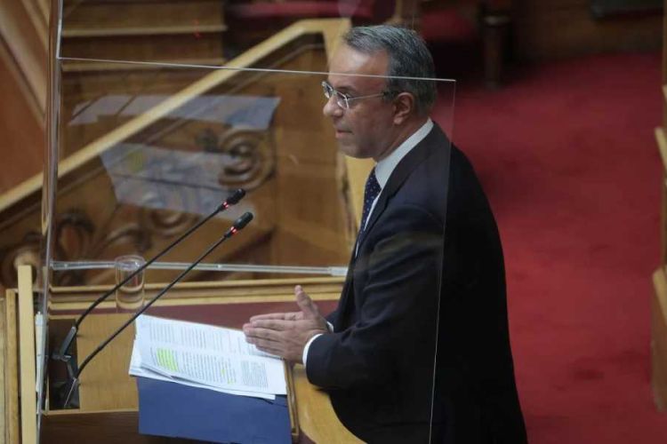 Αυξήσεις 7% στις συντάξεις, νέα αύξηση και στον κατώτατο μισθό