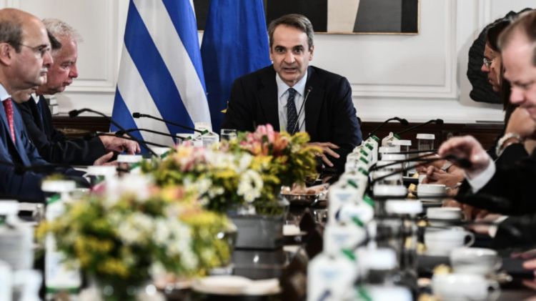 Κατώτατος μισθός: Έρχεται αύξηση κοντά στα 800 ευρώ μικτά – Τα σενάρια που εξετάζει η κυβέρνηση