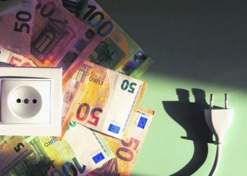 Λογαριασμοί ρεύματος: Βουτιά έως 39% στα τιμολόγια των παρόχων