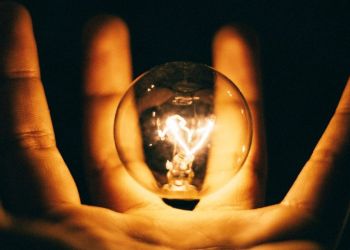 Νυχτερινό ρεύμα: Το νέο ωράριο της ΔΕΗ – Πως θα κάνετε αίτηση