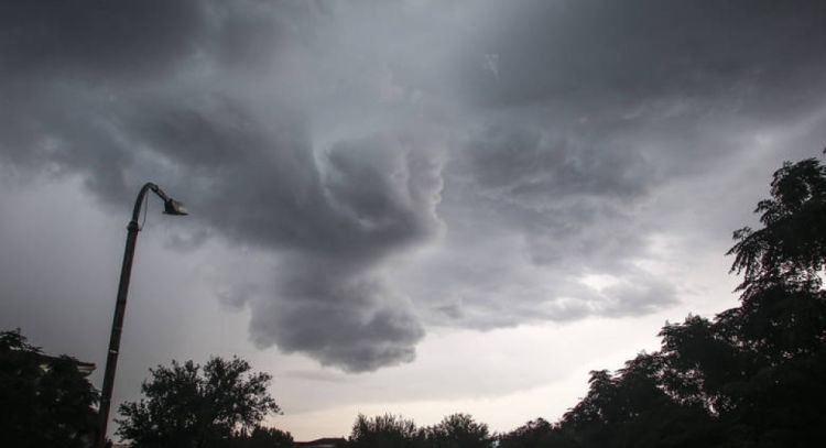 Ο Καιρός Σήμερα: Κυριακή με νεφώσεις με τοπικές βροχές και σποραδικές καταιγίδες