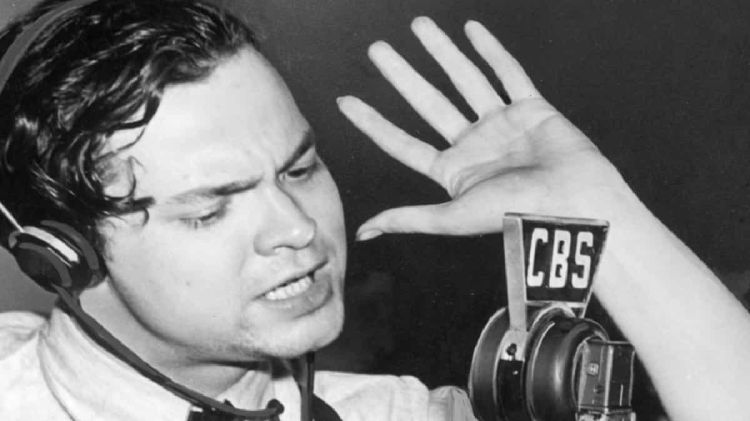 Σαν σήμερα, 30 Οκτωβρίου, ο Όρσον Γουέλς πείθει του Αμερικανούς πως η Γη δέχεται επίθεση από… Αρειανούς