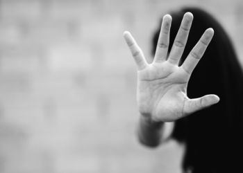 Τι ισχύει και τι αλλάζει για την προστασία των παιδιών από τη σεξουαλική κακοποίηση στην Ελλάδα