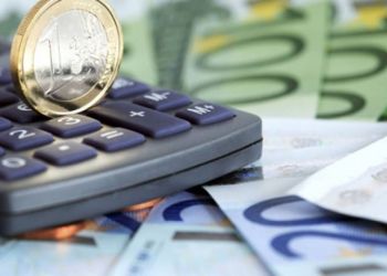 Έκτακτο βοήθημα 250 ευρώ: Πότε, πώς και σε ποιους θα δοθεί