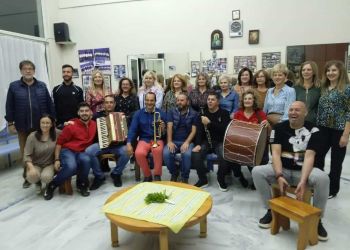 Αγιασμός και χορός για τους Φίλους της παράδοσης