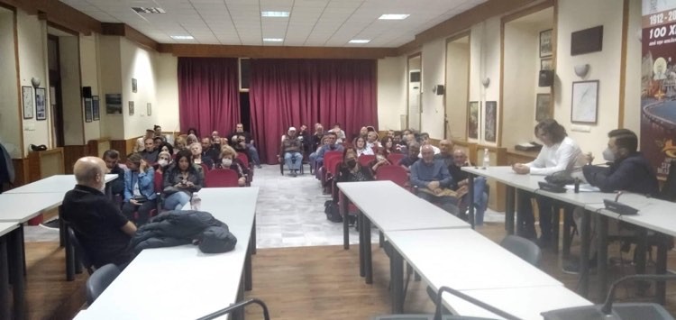 Αλήθειες και διάλογος με τον Δήμαρχο Σερβίων στο Τριγωνικό Αλήθειες και διάλογος με τον Δήμαρχο Σερβίων στο Τριγωνικό