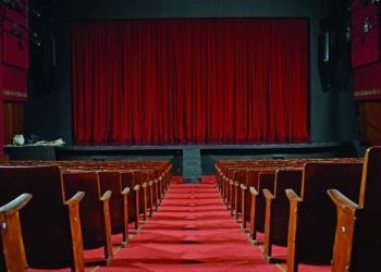 Από σήμερα οι αιτήσεις για τις επιταγές θεάτρου της ΔΥΠΑ Από σήμερα οι αιτήσεις για τις επιταγές θεάτρου της ΔΥΠΑ