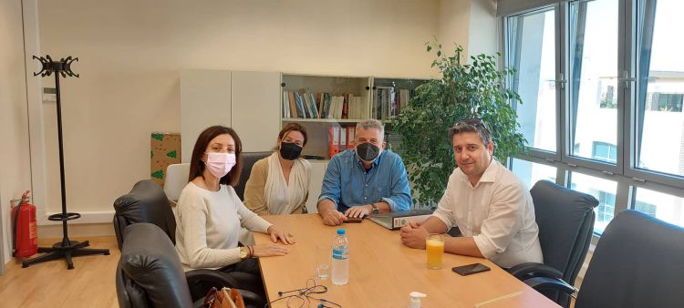 Δήμος Κοζάνης: Aιρετοί με στελέχη της ΔΕΗ για τα ανταποδοτικά έργα στη Δ.Ε. Αιανής Δήμος Κοζάνης: Aιρετοί με στελέχη της ΔΕΗ για τα ανταποδοτικά έργα στη Δ.Ε. Αιανής