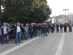 Διαμαρτυρία συνταξιούχων Κοζάνης - Ξεσηκωμός αγώνας μέχρι τη νίκη… Διαμαρτυρία συνταξιούχων Κοζάνης – Ξεσηκωμός αγώνας μέχρι τη νίκη…