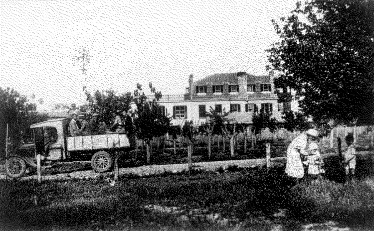 Η συμβολή της ΑΓΣ στην αποκατάσταση των προσφύγων της Μικρασιατικής καταστροφής Η συμβολή της ΑΓΣ στην αποκατάσταση των προσφύγων της Μικρασιατικής καταστροφής