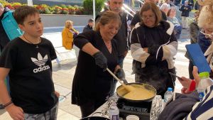 Με χορό και με τραγούδι έκλεισε” την Κυριακή το φεστιβάλ ποντιακών χωρών