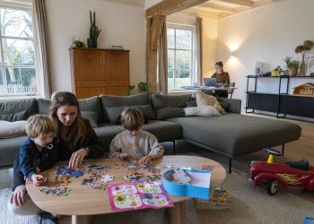 «Νταντάδες της Γειτονιάς»: Επεκτείνεται πιλοτικά σε 28 ακόμη Δήμους της χώρας «Νταντάδες της Γειτονιάς»: Επεκτείνεται πιλοτικά σε 28 ακόμη Δήμους της χώρας