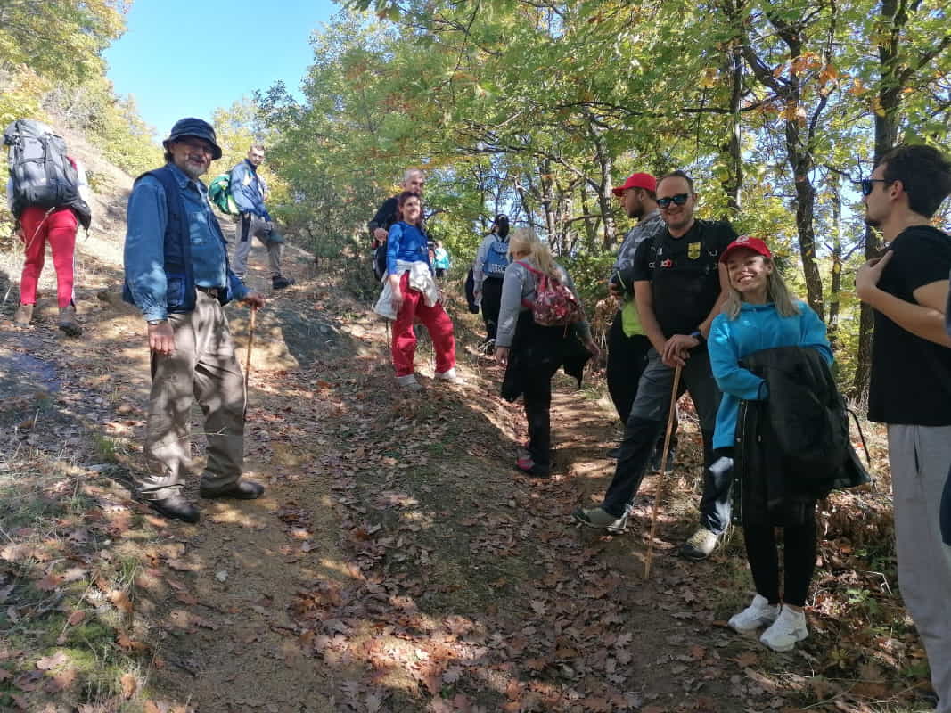 Ολοκληρώθηκε η περιβαλλοντική δράση με τίτλο «Γνώρισε τον τόπο που ζεις και σπουδάζεις» Ολοκληρώθηκε η περιβαλλοντική δράση με τίτλο «Γνώρισε τον τόπο που ζεις και σπουδάζεις»