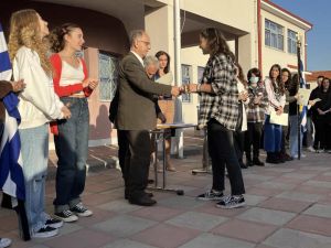 Το Καλλιτεχνικό Σχολείο Κοζάνης τίμησε τη γιορτή της σημαίας και την επέτειο της 28ης Οκτωβρίου 1940