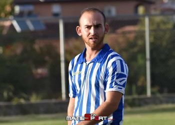 Τον Πάρη Κατσαρό από τη Δόξα Γρατινής απέκτησε ο Μακεδονικός Κοζάνης