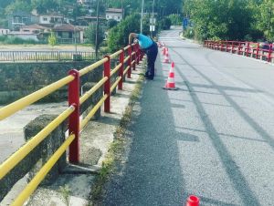 Χρώμα παίρνουν οι γέφυρες της πόλης των Γρεβενών