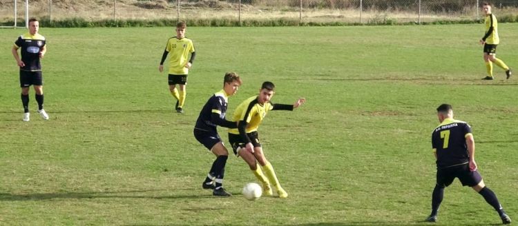 Α’ ΕΠΣ Κοζάνης:  ΑΕ Κοζάνης – ΑΕ Περδίκκα  0 3