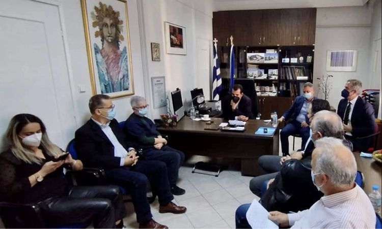 Θάνος Πλεύρης στην Κοζάνη: «Δεν τίθεται θέμα υποβάθμισης των δυο νοσοκομείων – Θα ενισχυθεί και η παιδιατρική»