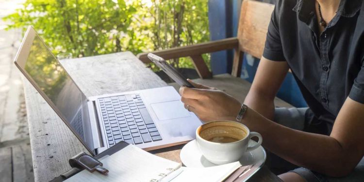 Ιδανικός προορισμός η Ελλάδα για τους ψηφιακούς νομάδες Έρχεται η ίδρυση ατομικής επιχείρησης μέσω Gov.gr