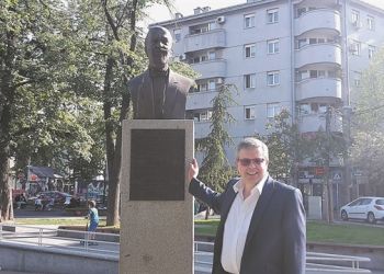 Προσβολή για τον Έλληνα είναι να υπονοήσεις ότι είναι πολιτικά αφελής