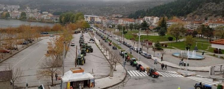 Στους δρόμους οι αγρότες της Δυτικής Μακεδονίας