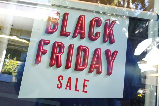 Black Friday: Πωλήσεις Ρεκόρ Στο Διαδίκτυο