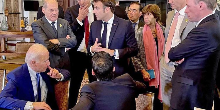 Reuters: Ο Μπάιντεν ενημέρωσε ΝΑΤΟ και G7 πως ο πύραυλος στην Πολωνία ήταν ουκρανικός