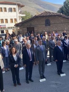 Η απελευθέρωση της Σιάτιστας. Τιμή και δόξα Η απελευθέρωση της Σιάτιστας. Τιμή και δόξα