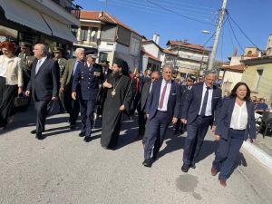 Η απελευθέρωση της Σιάτιστας. Τιμή και δόξα Η απελευθέρωση της Σιάτιστας. Τιμή και δόξα