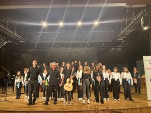 Οι “Βελβεντινές φωνές” πήγαν Σιάτιστα Οι “Βελβεντινές φωνές” πήγαν Σιάτιστα