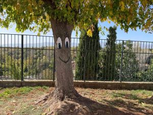 Οι γονείς στο 1ου Δημοτικό Κρόκου ομόρφυναν την όψη του σχολείου