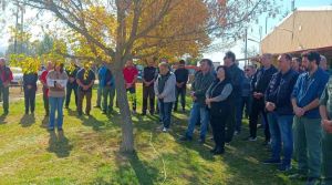 Οι εργαζόμενοι της ΔΕΗ: Δεν ξέχασαν αυτούς που “έφυγαν” από τη ζωή… Οι εργαζόμενοι της ΔΕΗ: Δεν ξέχασαν αυτούς που “έφυγαν” από τη ζωή…