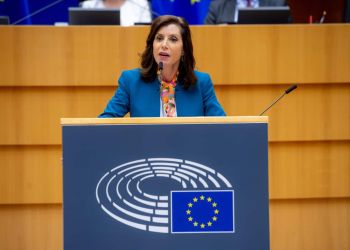 Άννα Μισέλ Ασημακοπούλου: «Σταματήστε να συκοφαντείτε την Ελλάδα»