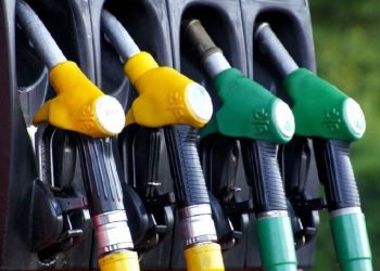 Έκρηξη 60% στις πωλήσεις του πετρελαίου θέρμανσης – Βουτιά και στις τιμές βενζίνης και ντίζελ κίνησης