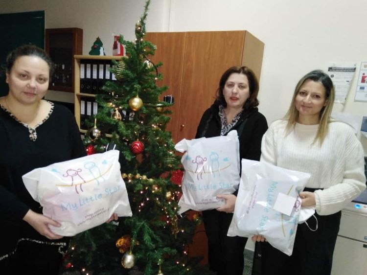 Δήμος Κοζάνης: Είδη ρουχισμού σε παιδιά οικονομικά ευάλωτων οικογενειών από το κατάστημα Χ.Μπιμπίρη  και Σία