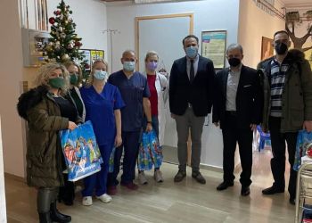Επίσκεψη Αμανατίδη στην παιδιατρική του νοσοκομείου Κοζάνης