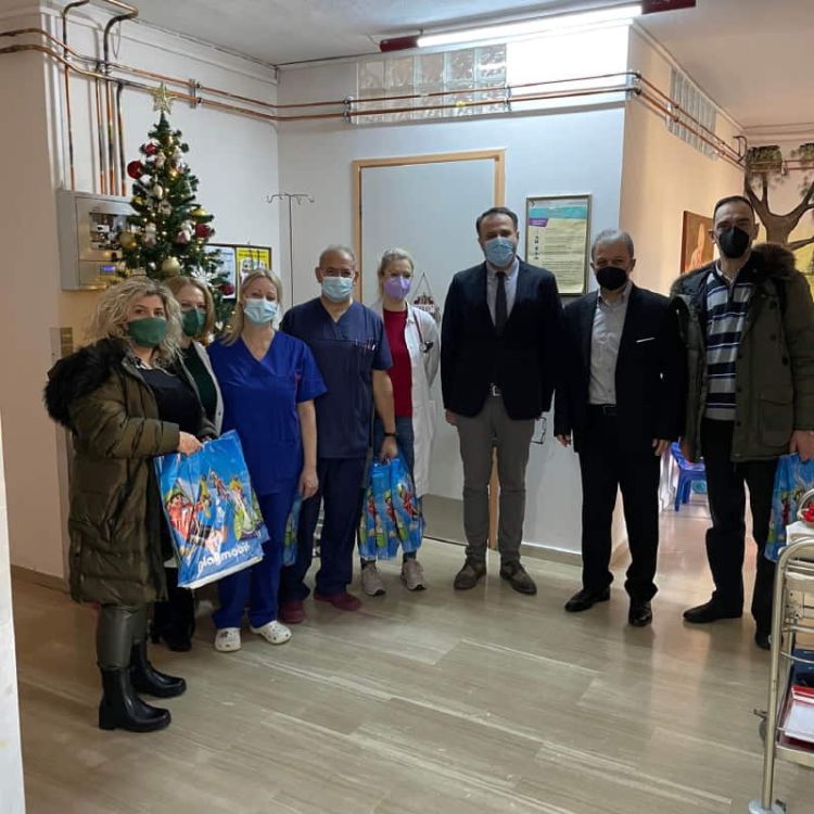 Επίσκεψη Αμανατίδη στην παιδιατρική του νοσοκομείου Κοζάνης