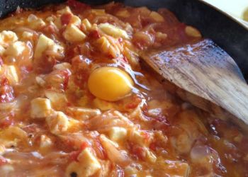 Εύκολες συνταγές για εργένηδες – Στραπατσάδα