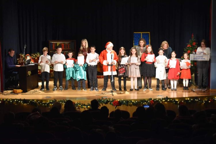 Θεατρική παράσταση από το ΚΔΑΠ Πειραματικού και παραδοσιακή βραδιά στο Αμμοχώρι