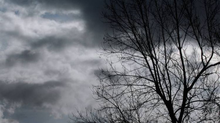 Ο Καιρός σήμερα: Κυριακή με νεφώσεις παροδικά αυξημένες με τοπικές βροχές