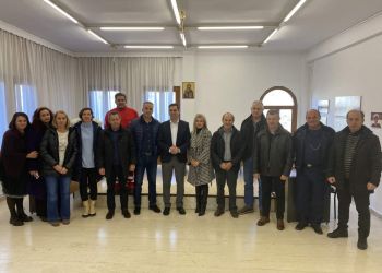 Παράδοση απινιδωτή στην κοινότητα Αιανής 