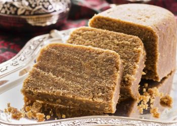 Χαλβάς με σιμιγδάλι και πορτοκάλι