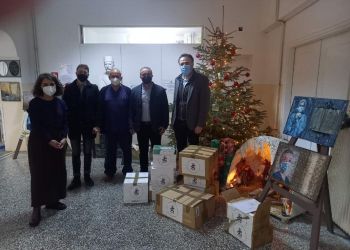 300 βιβλία δώρισε η δημοτική κίνηση “Κοζάνη Τόπος να Ζεις” στη βιβλιοθήκη της παιδιατρικής μας κλινικής