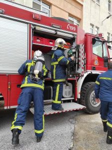 Άσκηση πυρκαγιάς και απεγκλωβισμού τραυματία σε συνεργασία με την Πυροσβεστική Υπηρεσία, στο νοσοκομείο Κοζάνης