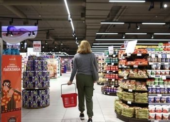 Food Pass για έξι μήνες από τον Φεβρουάριο – Τα ποσά της ενίσχυσης και οι δικαιούχοι