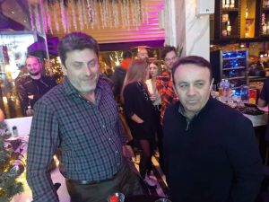 Ήταν όλοι εκεί: Για καλό σκοπό