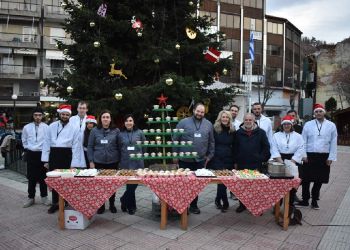 Γλυκά, κεράσματα και ζεστή σοκολάτα από το τμήμα μαγείρων της ΕΠΑΣ Φλώρινας