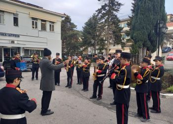 Η Πανδώρα πήγε στο νοσοκομείο για τα κάλαντα